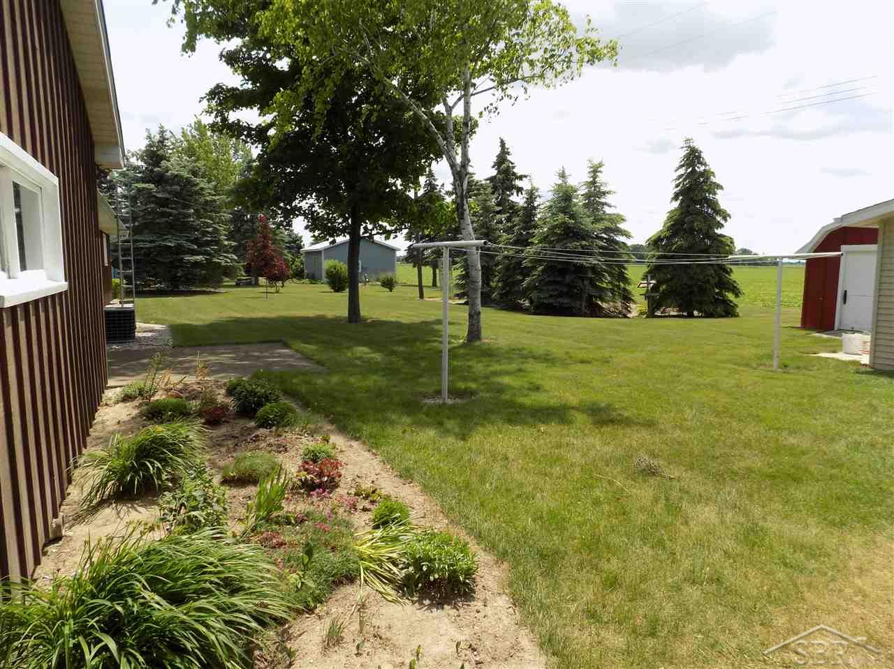 2120 South Van Buren Road Reese, MI 48757 - Photo 22 of 26 31350414-21.JPG