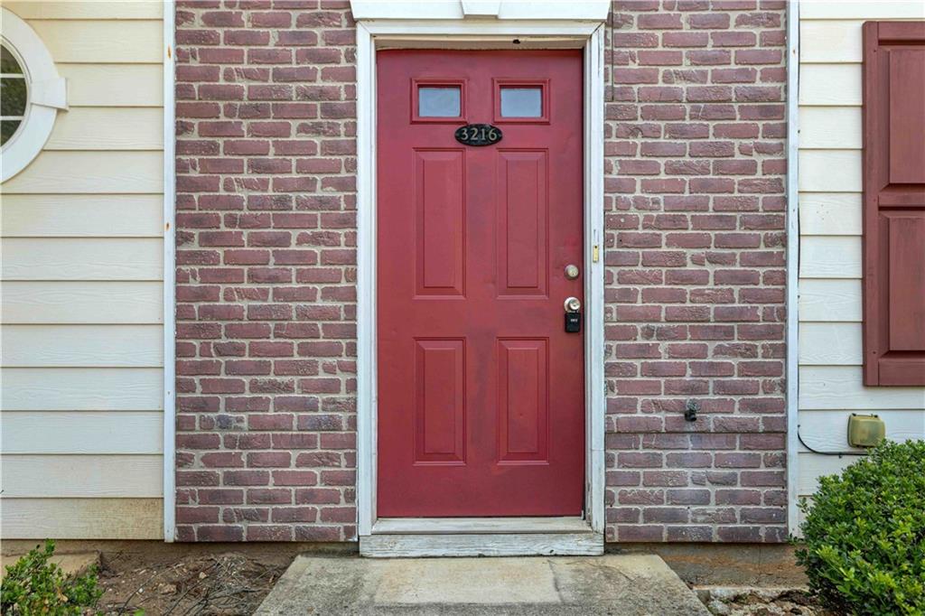 3216 Panthers Trace Decatur, GA 30034 - Photo 4 of 30