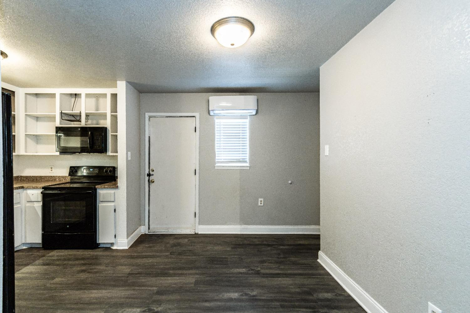 4702 37th Street Lubbock, TX 79414 - Photo 10 of 26 Photo 6