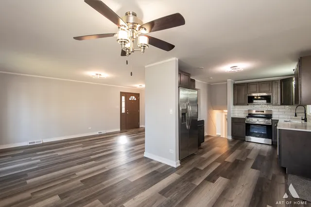 $394,900 | 10956 Nagle Avenue, Worth, IL 60482