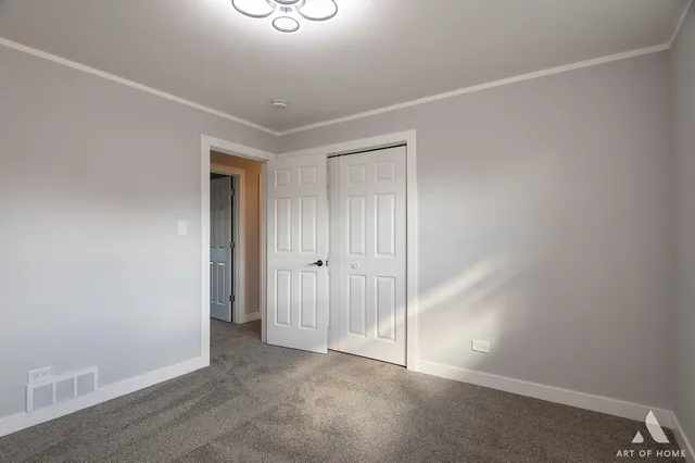 $394,900 | 10956 Nagle Avenue, Worth, IL 60482