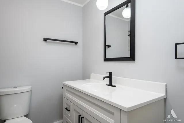 $394,900 | 10956 Nagle Avenue, Worth, IL 60482