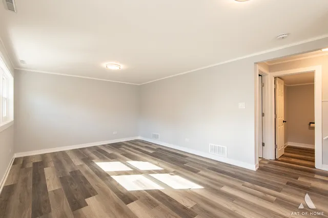 $394,900 | 10956 Nagle Avenue, Worth, IL 60482