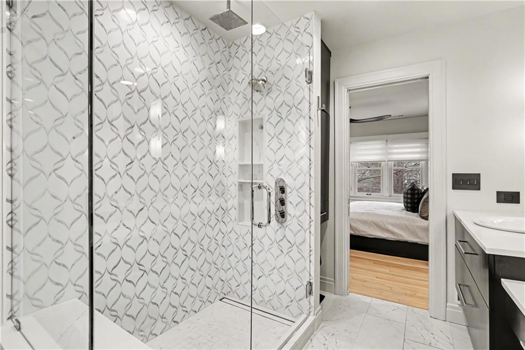 6251 Wornall Road Kansas City, MO 64113 - Photo 23 of 36