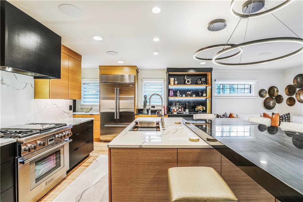 6251 Wornall Road Kansas City, MO 64113 - Photo 7 of 36