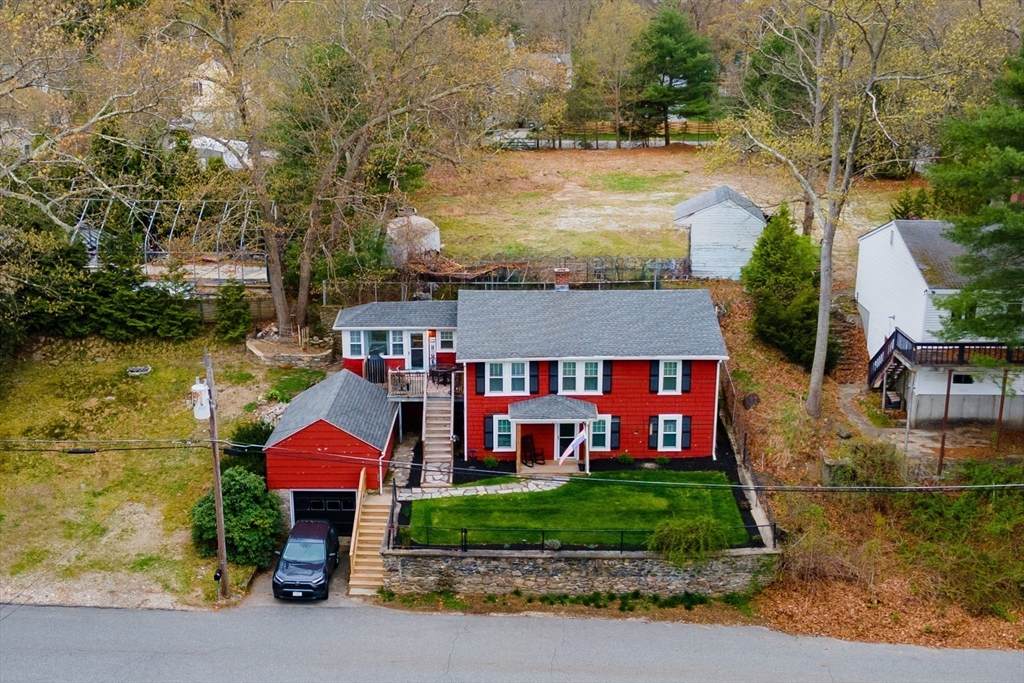7 Colonial Road Webster, MA 01570 - Photo 3 of 39