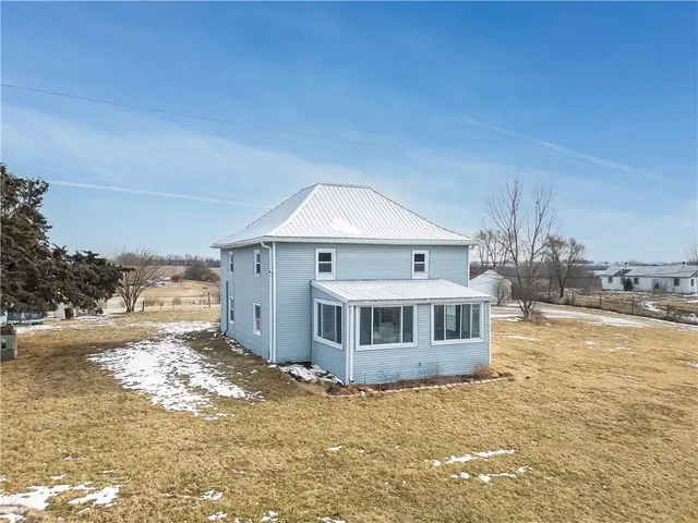 $350,000 | 24592 195th Street, Leavenworth, KS 66048