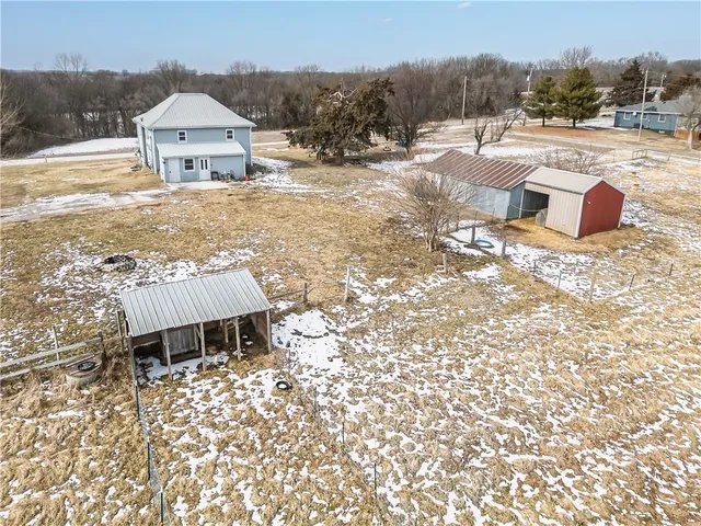 $350,000 | 24592 195th Street, Leavenworth, KS 66048