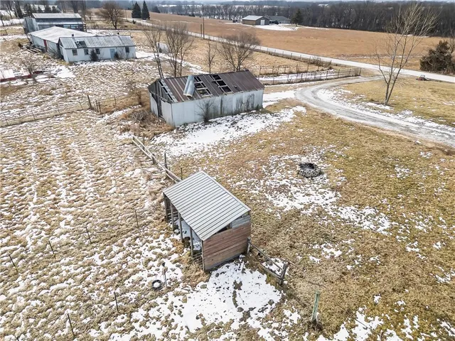 $350,000 | 24592 195th Street, Leavenworth, KS 66048