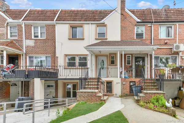 $1,799,000 | 147-12 70th Road | Kew Gardens Hills