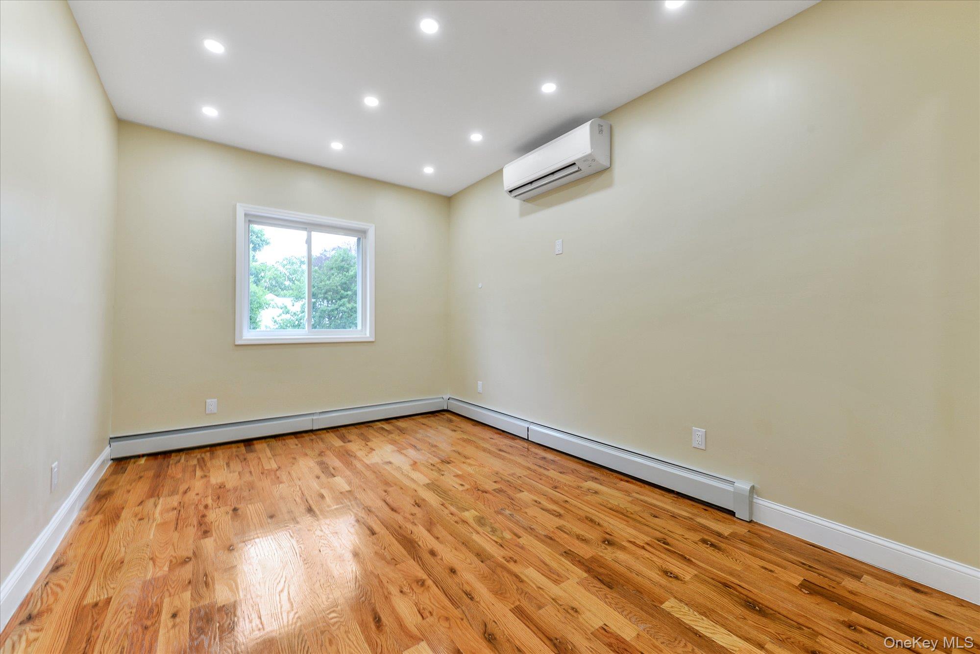 147-12 70th Road Queens, NY 11367 - Photo 14 of 30