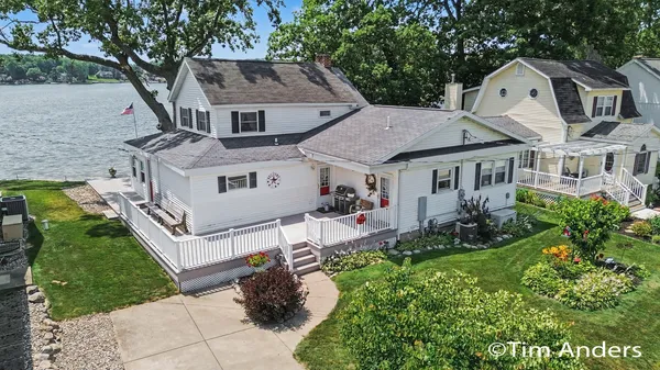 $749,900 | 10992 Boniface Point Drive, Plainwell, MI 49080