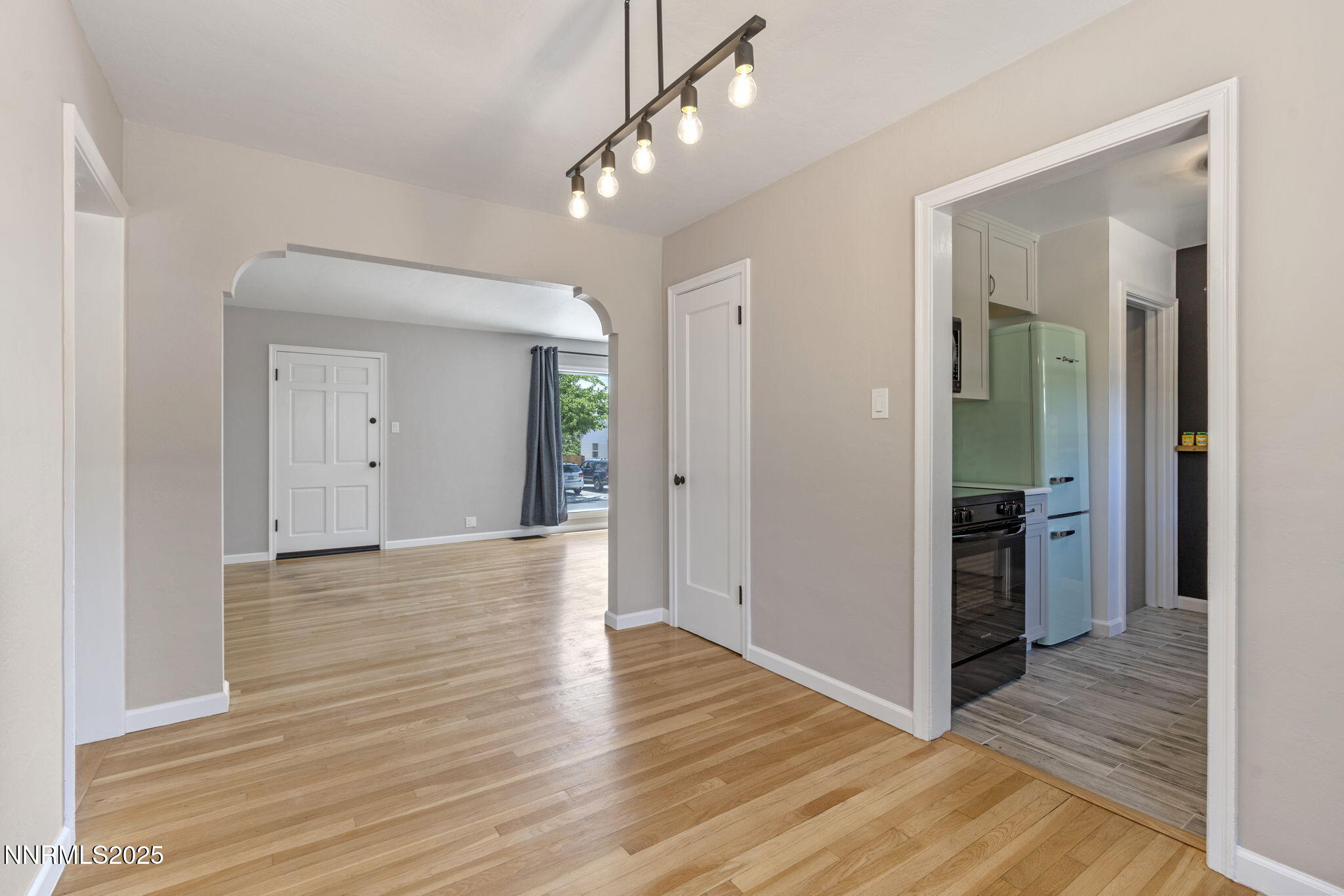 1619 Knox Avenue Reno, NV 89509 - Photo 13 of 38 dining room