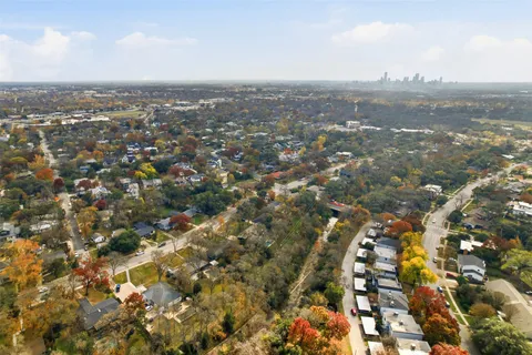 $699,900 | 6201 Shoal Creek Boulevard, Austin, TX 78757