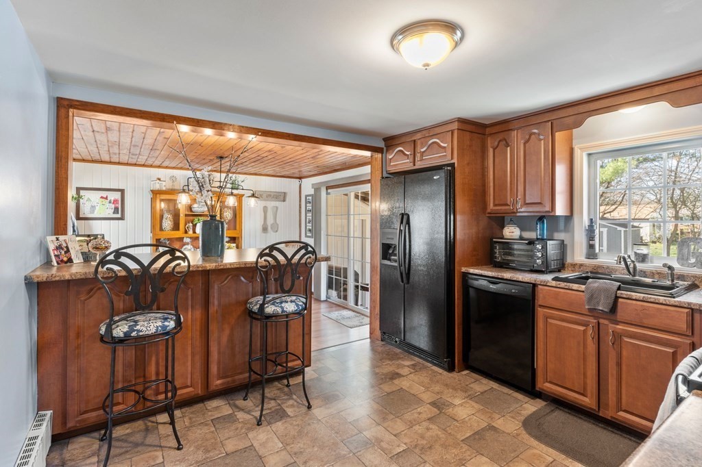 70 Bourbeau Street Chicopee, MA 01020 - Photo 12 of 32