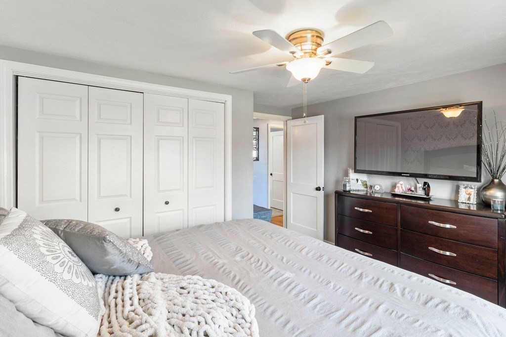 70 Bourbeau Street Chicopee, MA 01020 - Photo 18 of 32