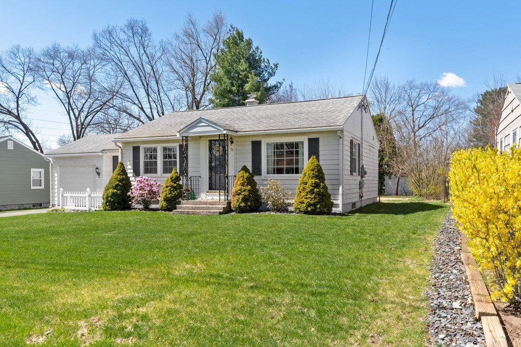 70 Bourbeau Street Chicopee, MA 01020 - Photo 2 of 32