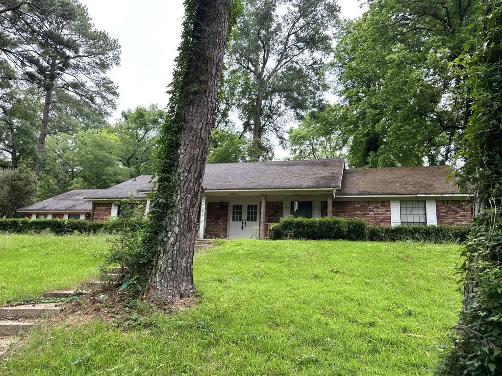 408 Myra Street Mansfield, LA 71052 - Photo 3 of 16 Ranch-style home with a front yard