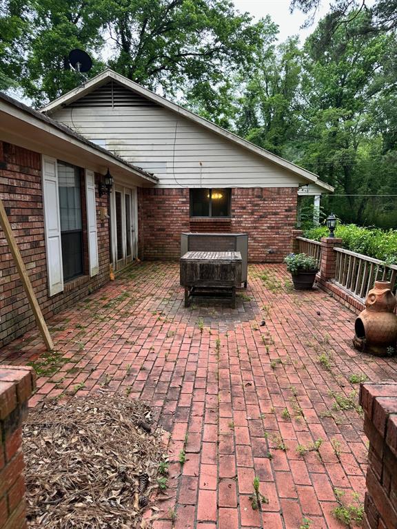 408 Myra Street Mansfield, LA 71052 - Photo 5 of 16 View of patio