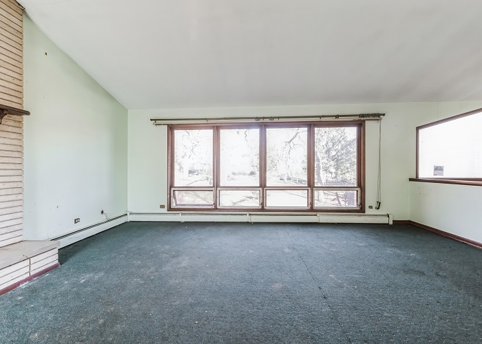 1001 Oak Lane Algonquin, IL 60102 - Photo 11 of 26 an empty room with windows