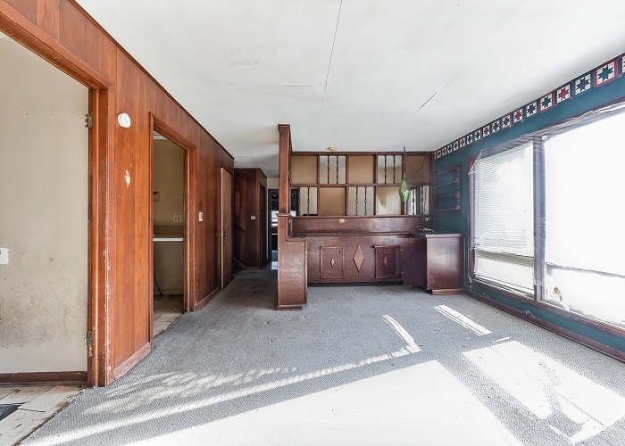 1001 Oak Lane Algonquin, IL 60102 - Photo 17 of 26 a view of a livingroom with furniture and window