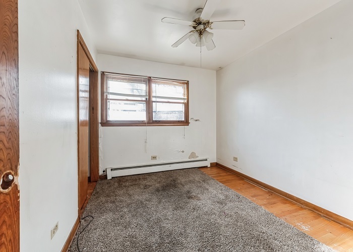 1001 Oak Lane Algonquin, IL 60102 - Photo 21 of 26 an empty room with a window