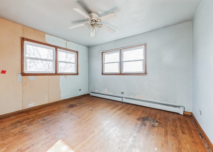 1001 Oak Lane Algonquin, IL 60102 - Photo 22 of 26 wooden floor in an empty room with a window