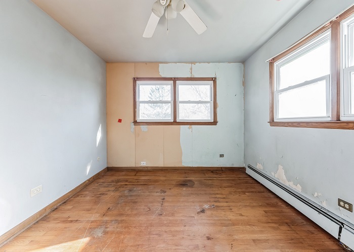 1001 Oak Lane Algonquin, IL 60102 - Photo 23 of 26 an empty room with wooden floor and windows