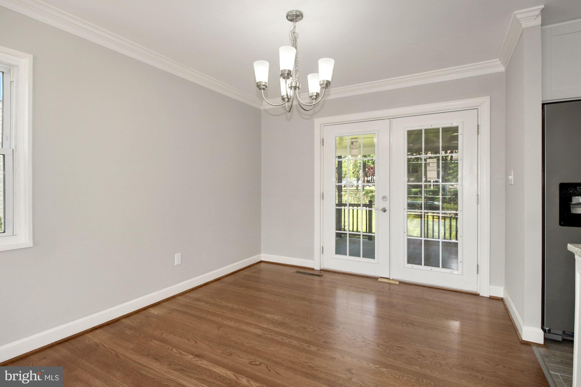 6318 Craigmont Road Baltimore, MD 21228 - Photo 7 of 30
