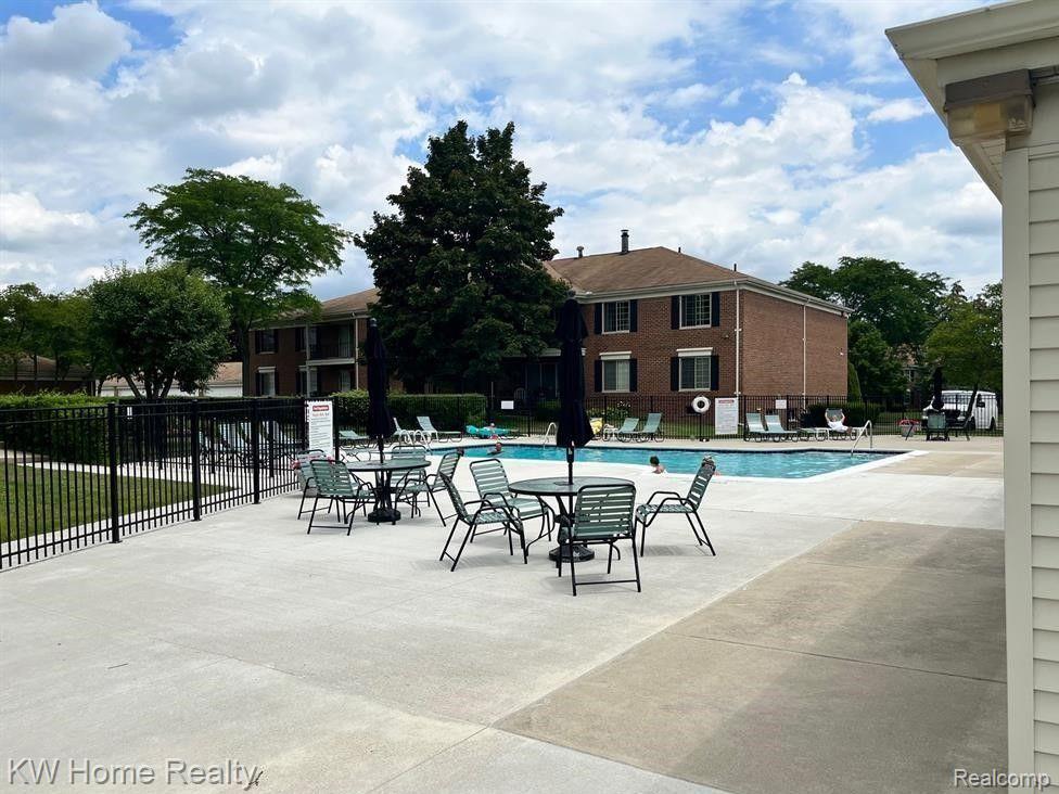 29632 Middlebelt Road, Unit 1703 Farmington Hills, MI 48334 - Photo 28 of 30