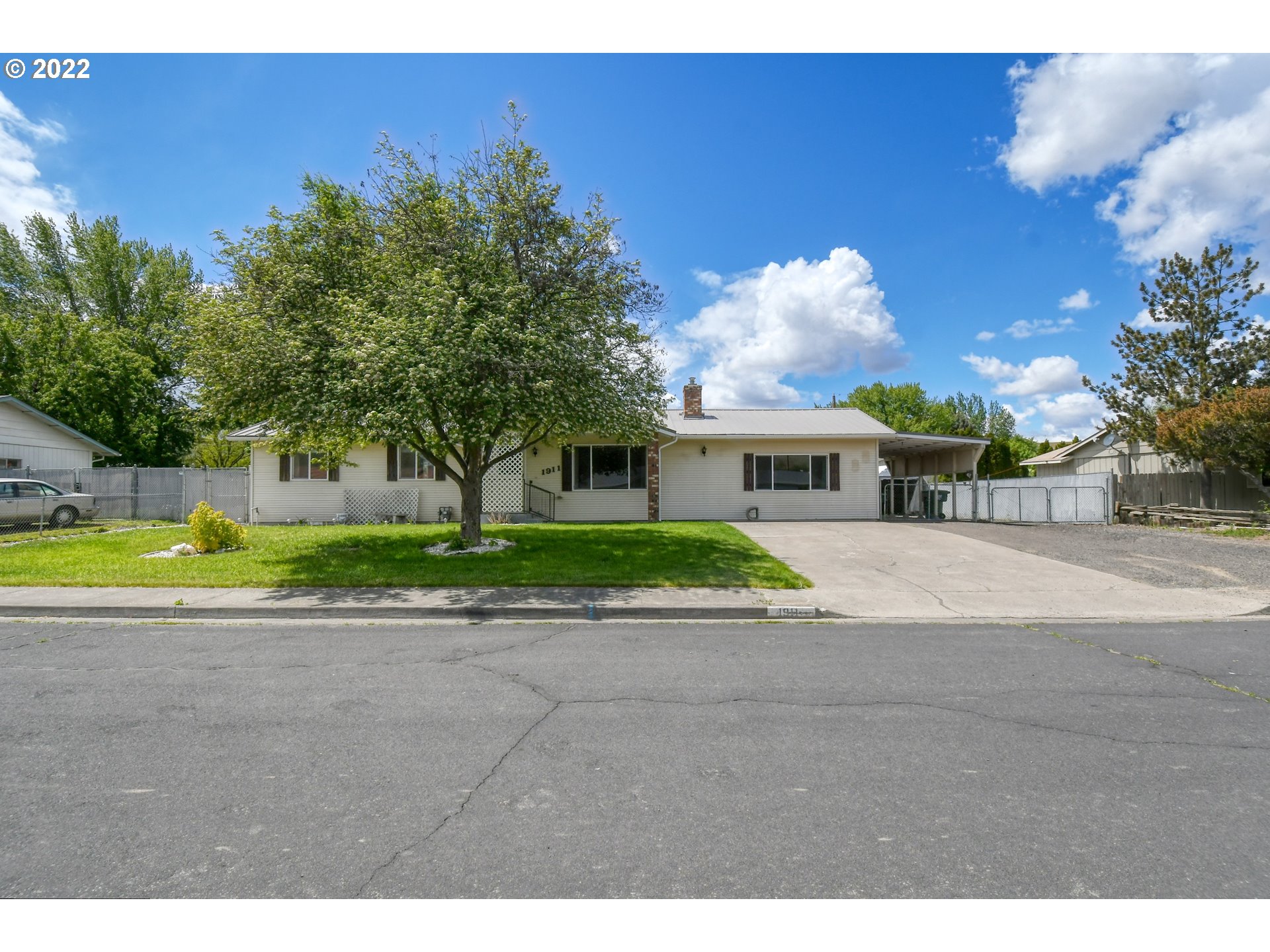 1911 Southwest 42nd Street Pendleton, OR 97801 - Photo 1 of 32