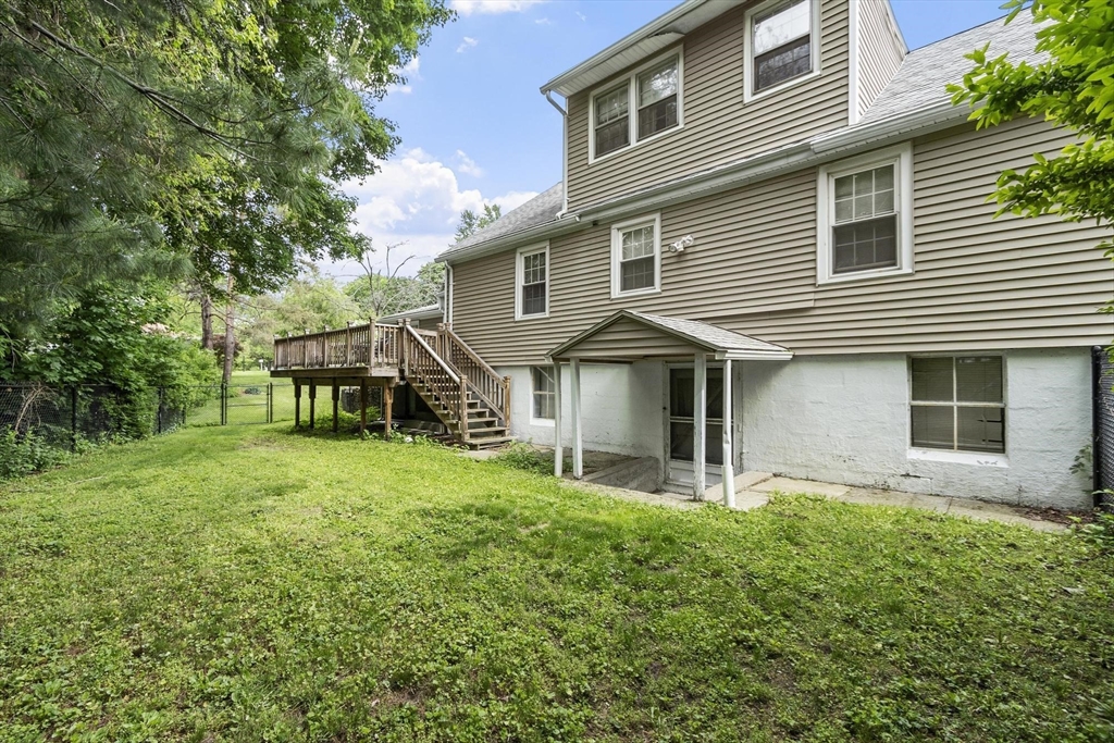 11 Whitla Drive Worcester, MA 01604 - Photo 23 of 32