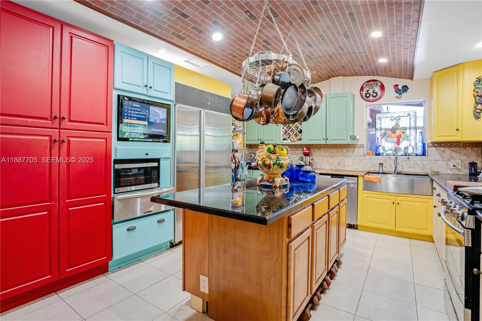 19341 Holiday Road Cutler Bay, FL 33157 - Photo 2 of 27 Gallery Image 2