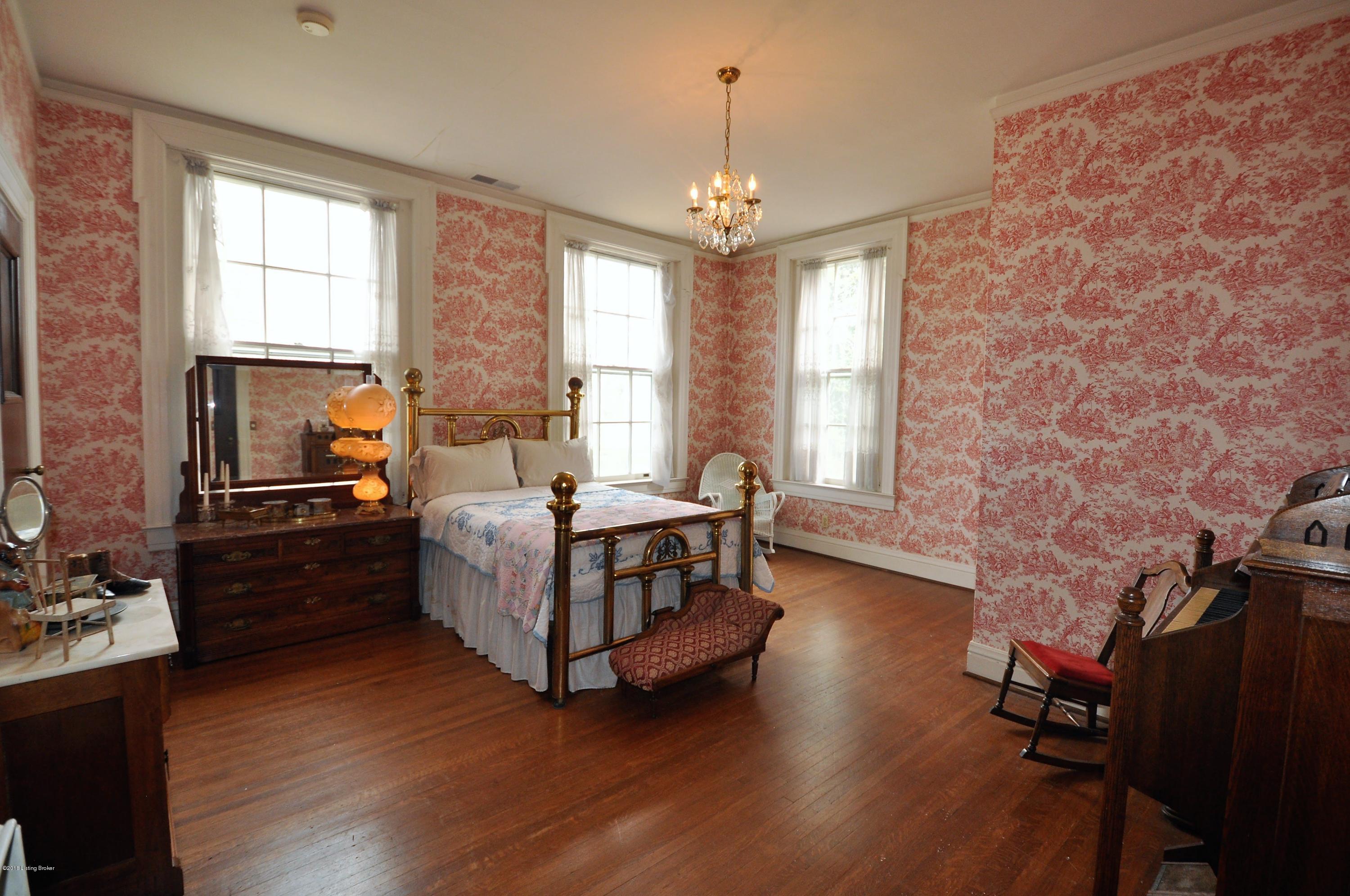 58 Hill Road Louisville, KY 40204 - Photo 5 of 7 Bedroom