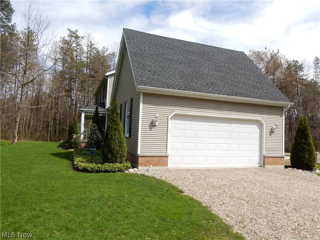 13087 Butternut Road Burton, OH 44021 - Photo 3 of 50
