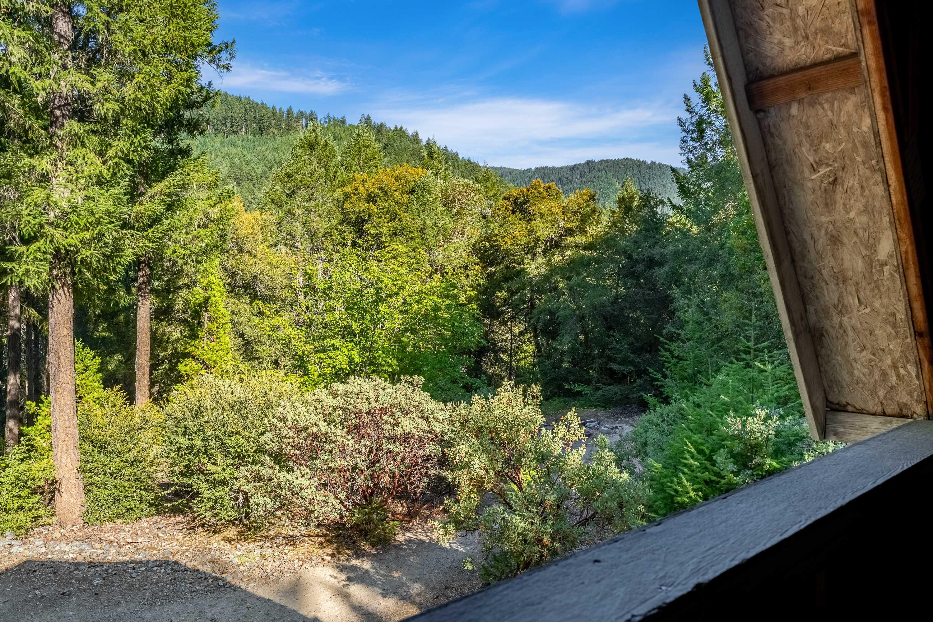 3140 Winona Road Grants Pass, OR 97526 - Photo 9 of 34 EXT (1 of 12)