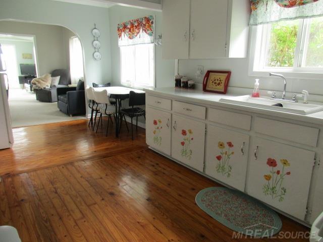 2119 South Lake Shore Road Harbor Beach, MI 48441 - Photo 18 of 37 50086811-18.JPG