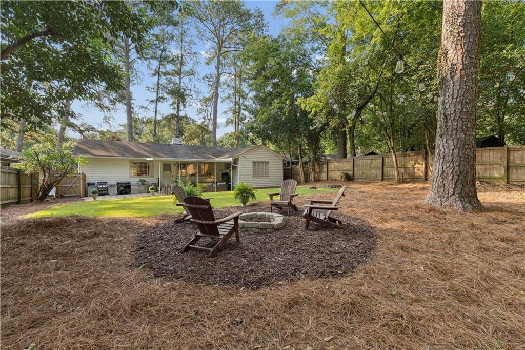 2272 Armand Road Northeast Atlanta, GA 30324 - Photo 24 of 31