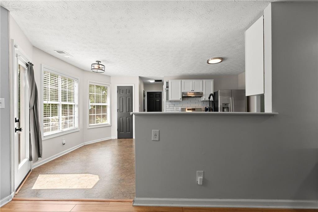 4055 Ivy Run Circle Duluth, GA 30096 - Photo 23 of 55 a view of a kitchen with a sink