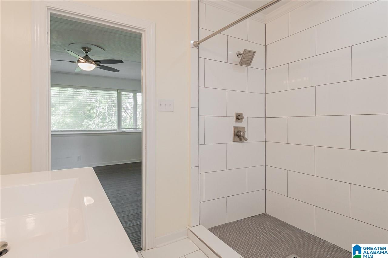 1320 Shades Crest Road Birmingham, AL 35226 - Photo 25 of 34