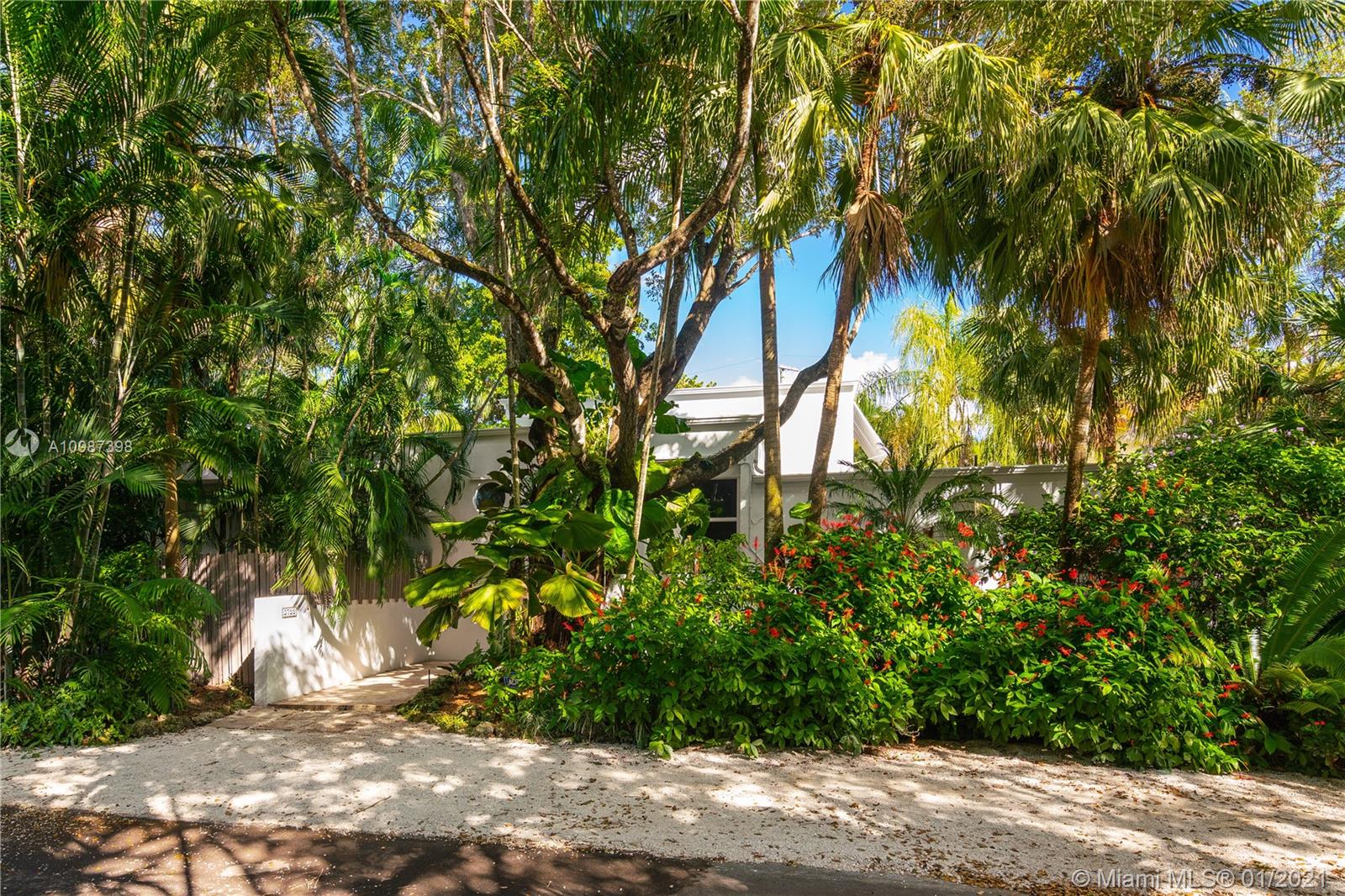 3799 Solana Road Coconut Grove, FL 33133 - Photo 1 of 49 Gallery Image 1