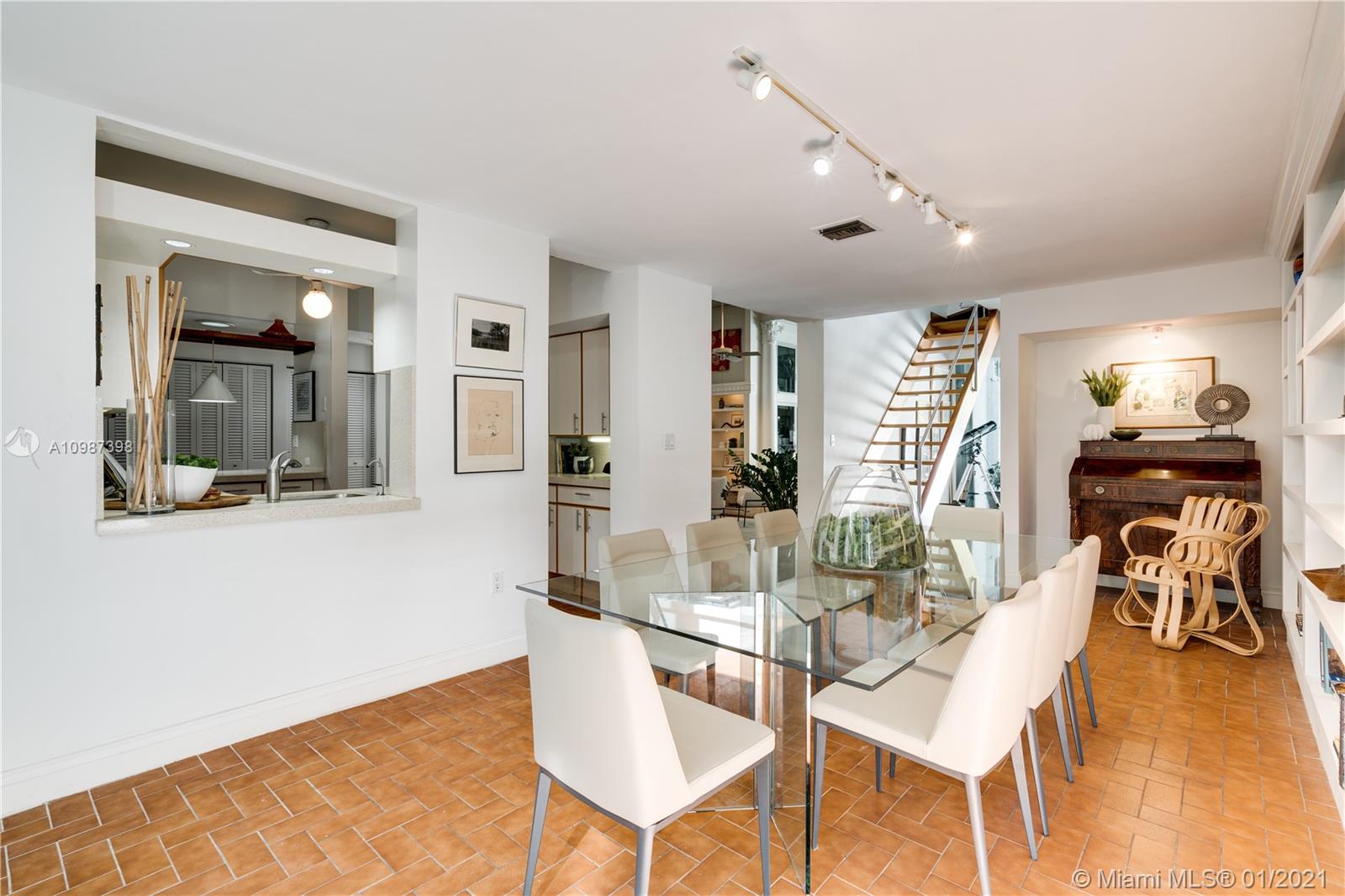 3799 Solana Road Coconut Grove, FL 33133 - Photo 17 of 49 Gallery Image 17