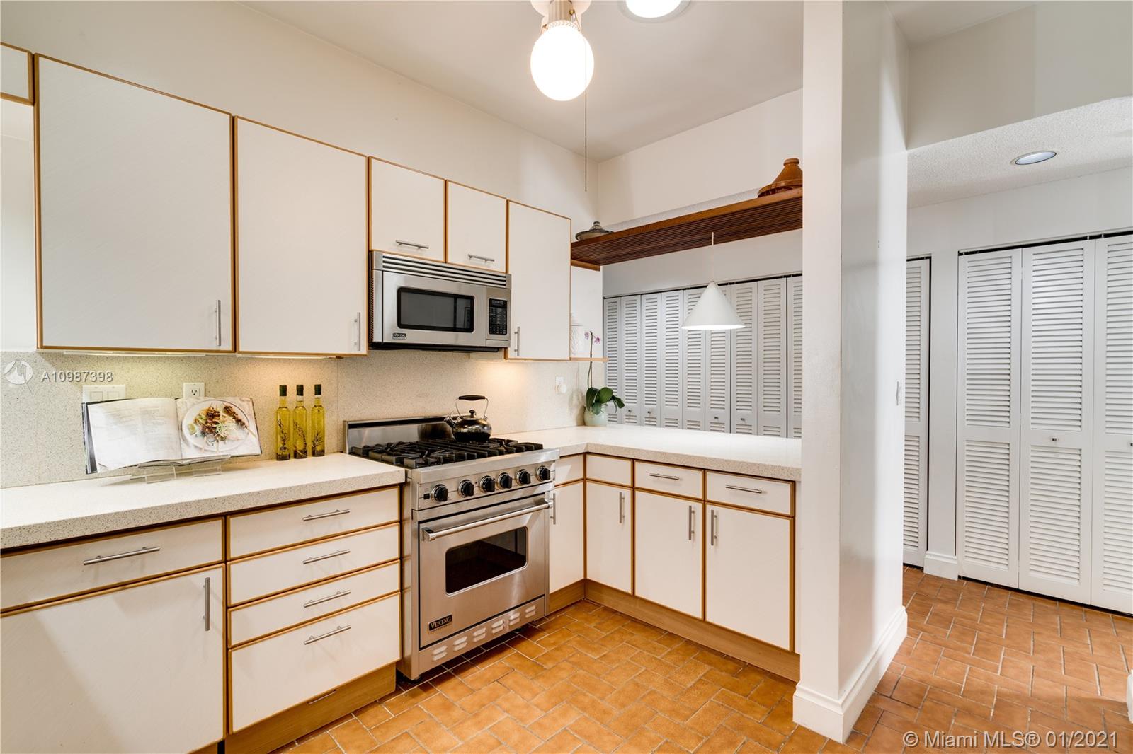 3799 Solana Road Coconut Grove, FL 33133 - Photo 20 of 49 Gallery Image 20