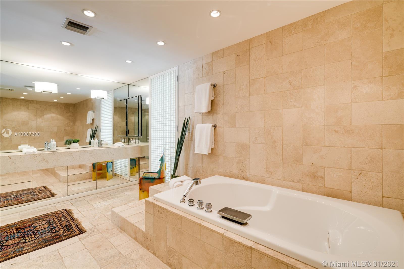 3799 Solana Road Coconut Grove, FL 33133 - Photo 31 of 49 Gallery Image 31