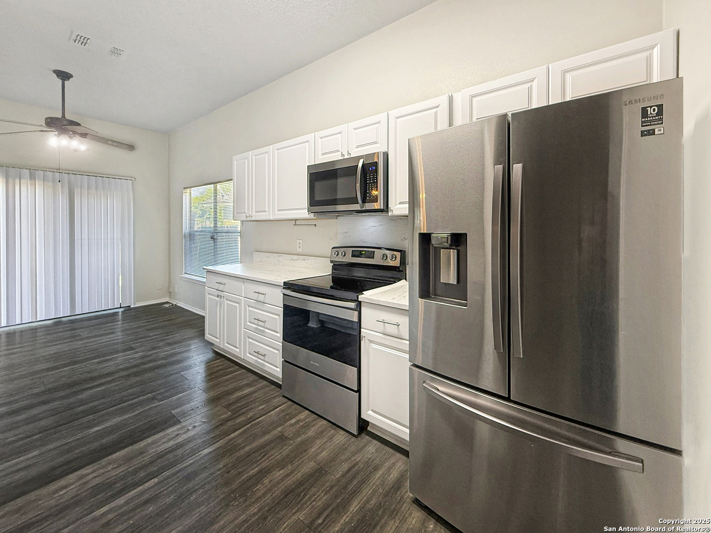 8426 Maple Ridge Drive San Antonio, TX 78239 - Photo 10 of 26