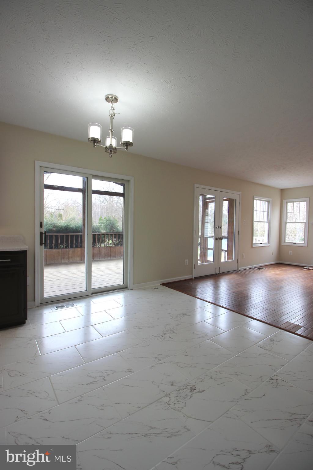 2333 Club Pond Lane Reston, VA 20191 - Photo 14 of 53