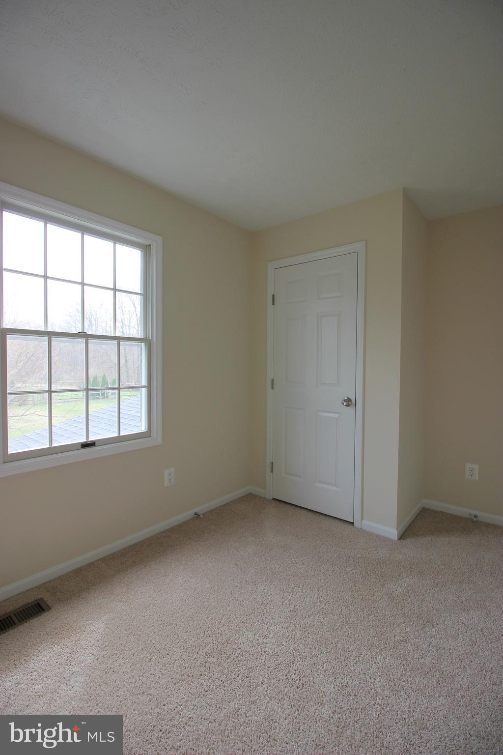 2333 Club Pond Lane Reston, VA 20191 - Photo 40 of 53