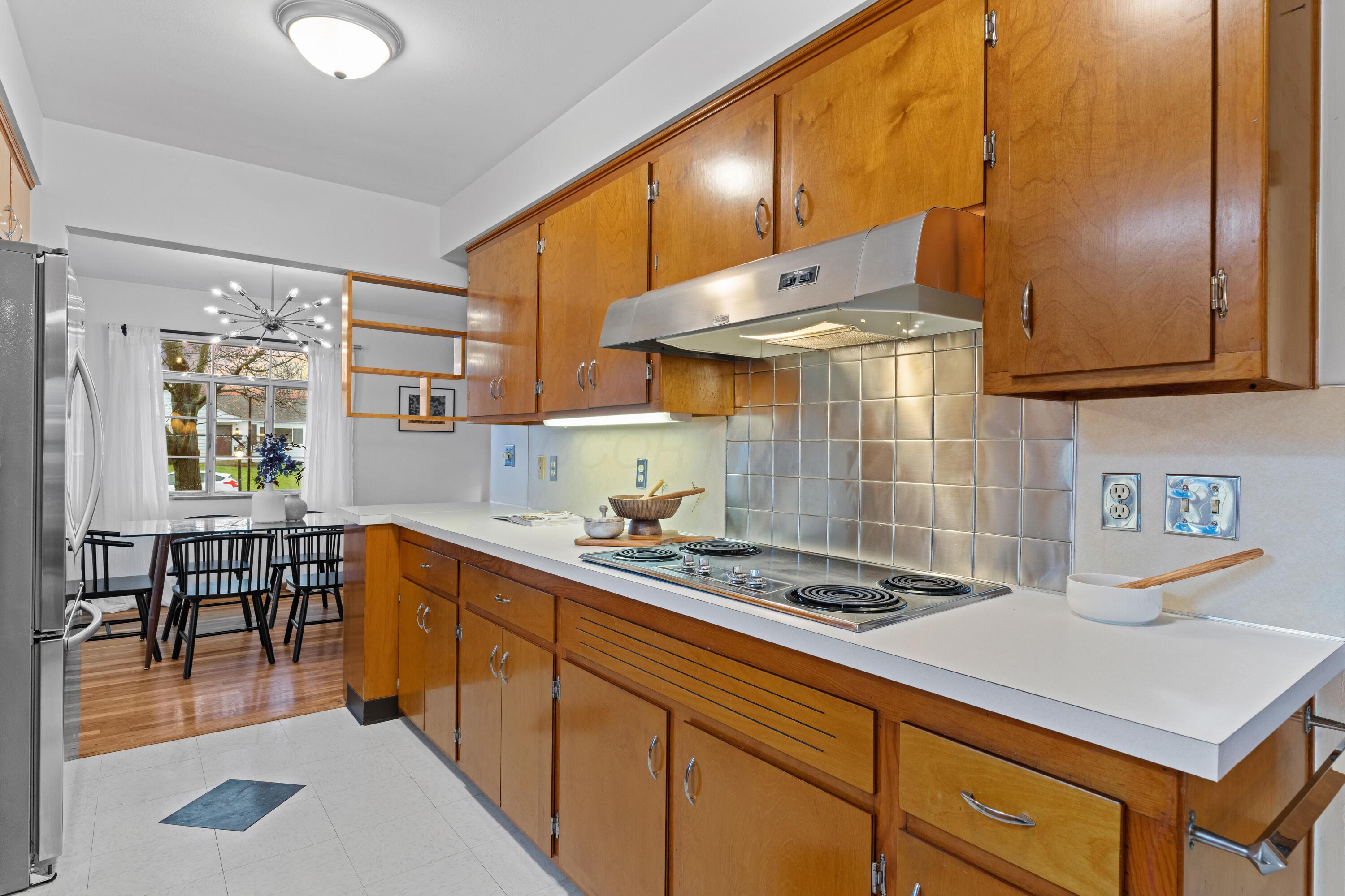 2676 Nottingham Road Columbus, OH 43221 - Photo 21 of 47 Kitchen