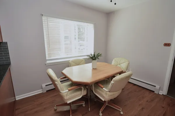 $2,200 | 10332 Elizabeth Street, Unit 1, Westchester, IL 60154