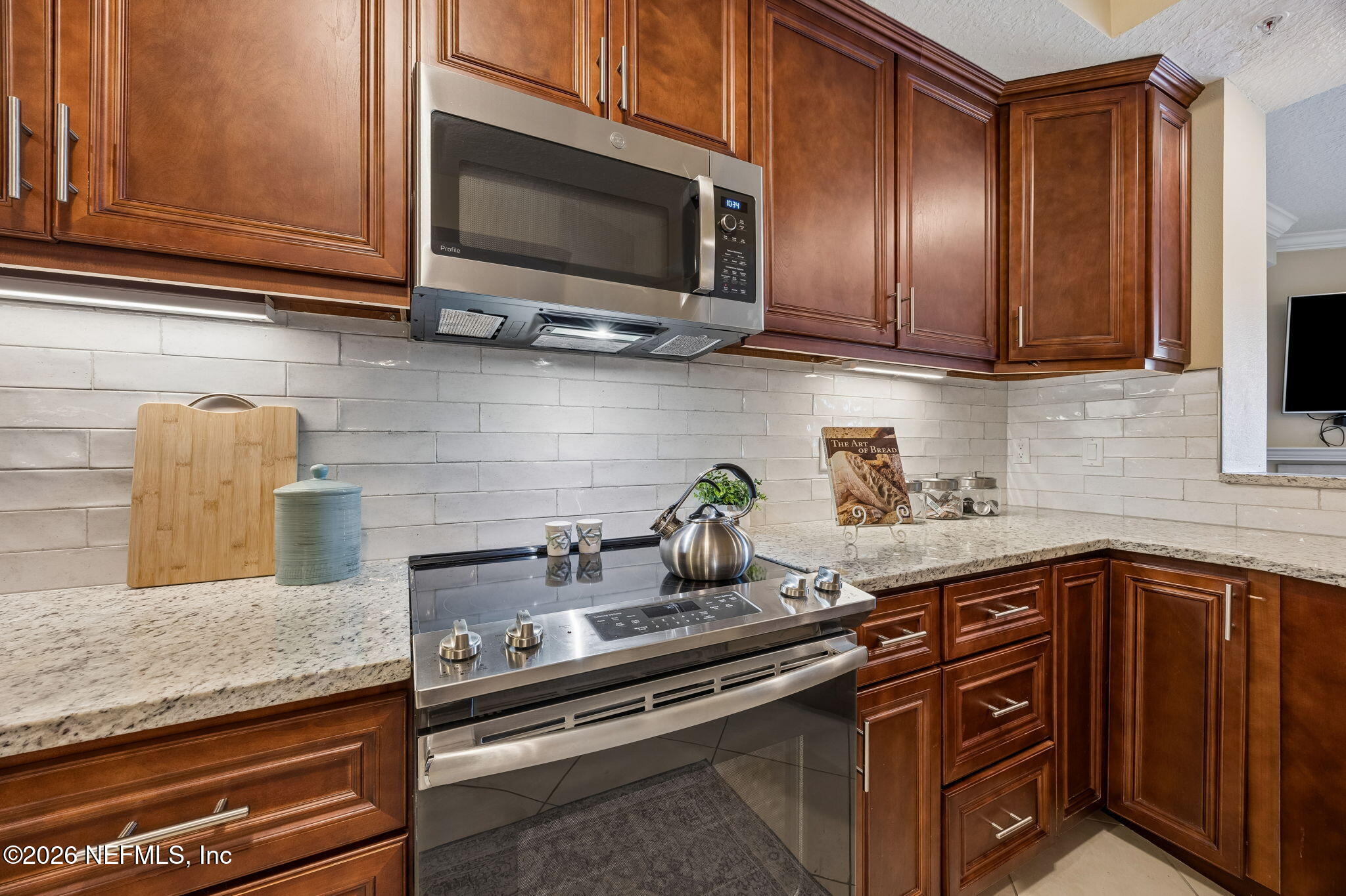 3958 Baymeadows Road, Unit 2503 Jacksonville, FL 32217 - Photo 15 of 61 Tile Backsplash